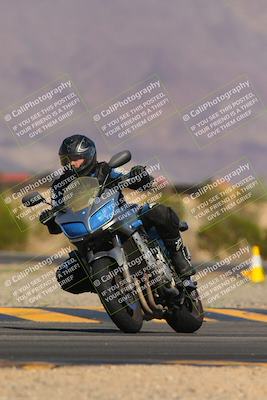 media/Nov-06-2023-Moto Forza (Mon) [[ce023d0744]]/3-Intermediate Group/Session 3 (Turn 5)/